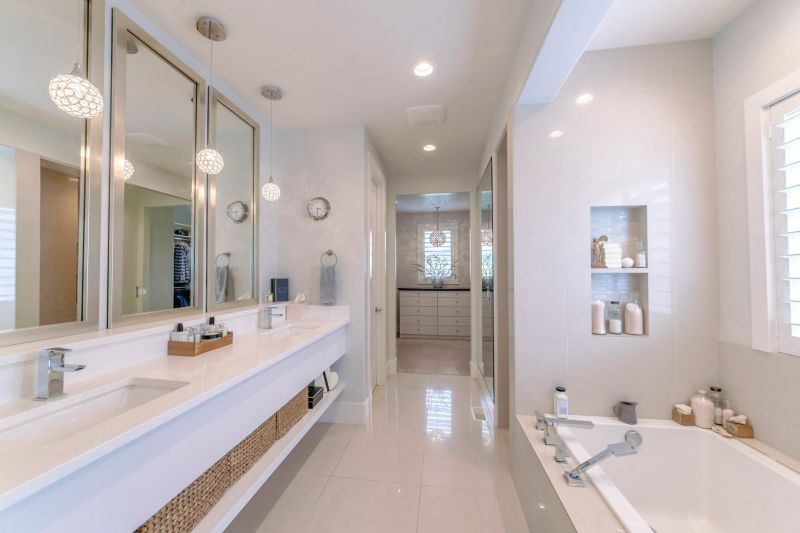 Layered Lighting in Modern Bathrooms
